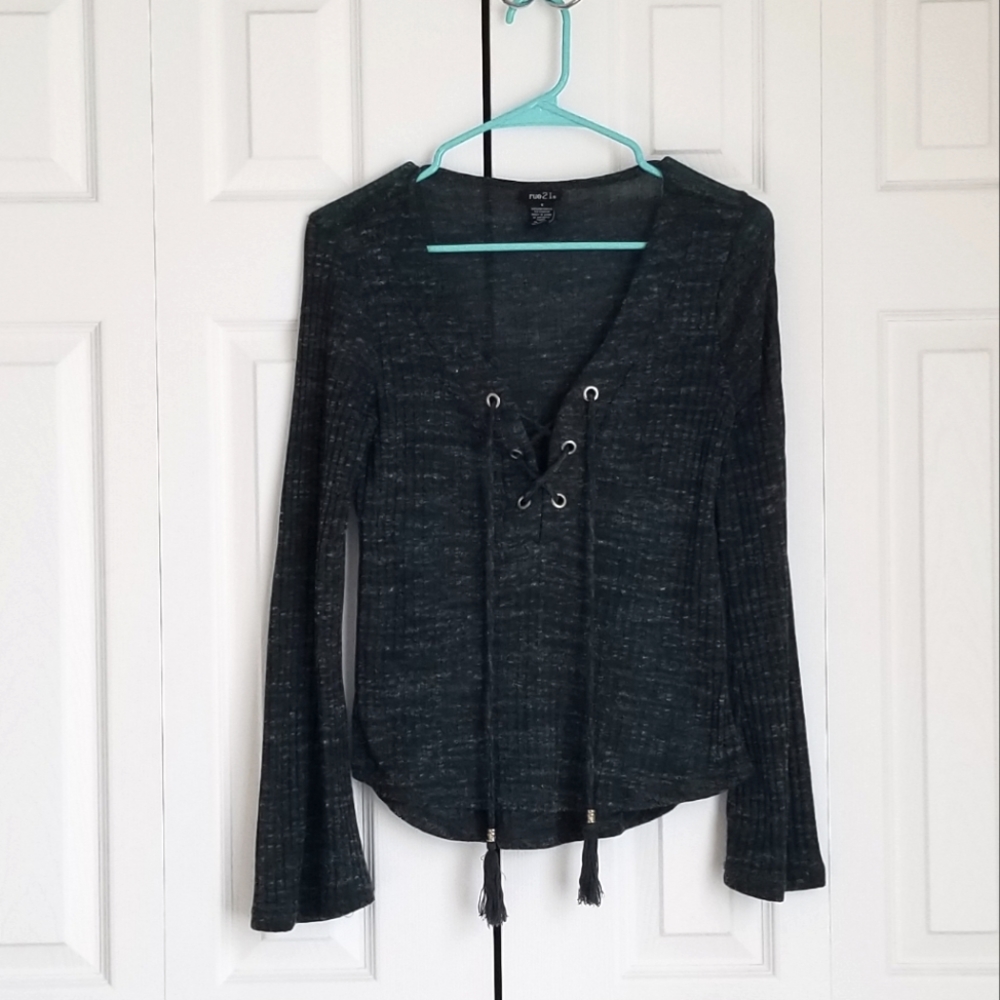 Rue 21 Dark Green Bell Sleeve Top, S
